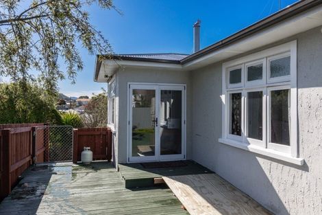 Photo of property in 49 Hampden Street, Picton, 7220