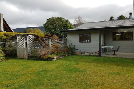 Photo of property in 39 Home Street, Manapouri, 9679