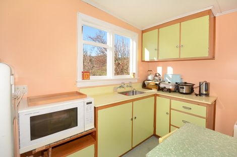 Photo of property in 11 Hellyer Street, Macandrew Bay, Dunedin, 9014