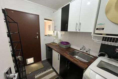 Photo of property in 32 Strathmore Avenue, Levin, 5510