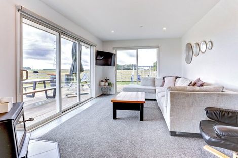 Photo of property in 1065h No 2 Line, Fordell, 4572