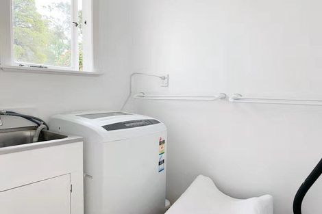 Photo of property in 108 Hepburn Road, Glendene, Auckland, 0602