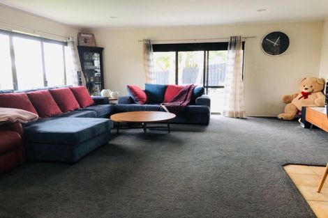 Photo of property in 4 Rathmar Drive, Manurewa, Auckland, 2105