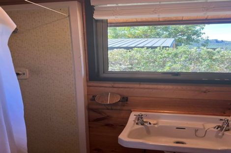 Photo of property in 12 Nisbet Terrace, Kinloch, Taupo, 3377