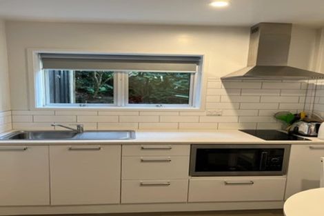 Photo of property in 906 Beach Road, Waiake, Auckland, 0630