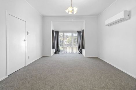 Photo of property in 90 Eden Street, Island Bay, Wellington, 6023