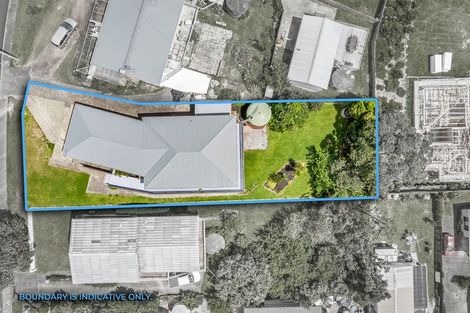 Photo of property in 56 Stanmore Bay Road, Stanmore Bay, Whangaparaoa, 0932