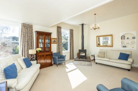 Photo of property in 43 May Avenue, Hospital Hill, Napier, 4110