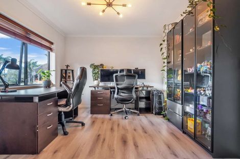 Photo of property in 37 Magellan Rise, Flagstaff, Hamilton, 3210