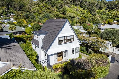 Photo of property in 425 Muritai Road, Eastbourne, Lower Hutt, 5013