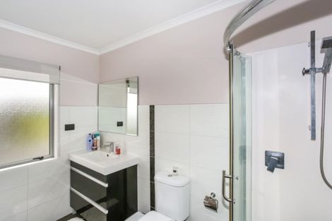 Photo of property in 36 Cape Vista Crescent, Pukekohe, 2120