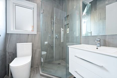 Photo of property in 129 Riverpark Crescent, Henderson, Auckland, 0610