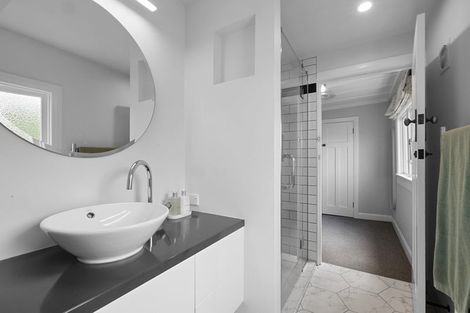 Photo of property in 54 Barrett Street, Westown, New Plymouth, 4310