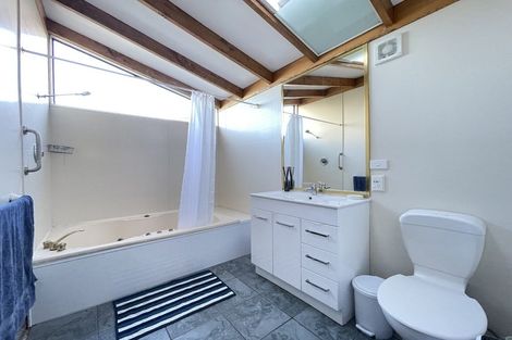 Photo of property in 236 Major Hornbrook Road, Mount Pleasant, Christchurch, 8081