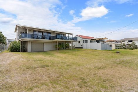 Photo of property in 225 Rangi Avenue, Whangamata, 3620