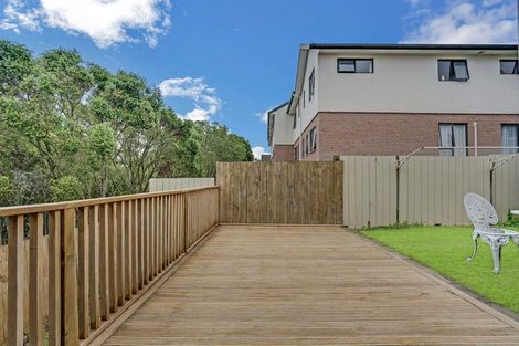 Photo of property in 1/17 Charlenne Close, Ranui, Auckland, 0612