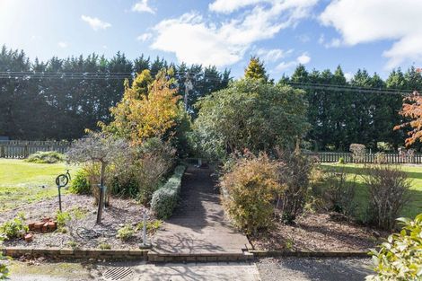 Photo of property in 2 Aerodrome Road, Dannevirke, 4972