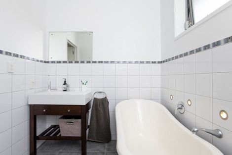 Photo of property in 13 Parkview Place, Riverdale, Gisborne, 4010