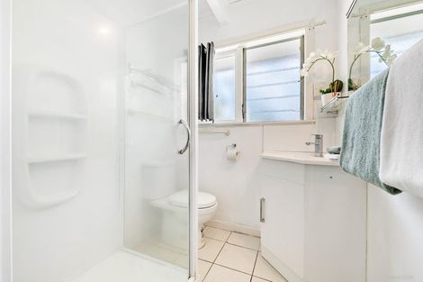 Photo of property in 23a Reeves Road, Pakuranga, Auckland, 2010