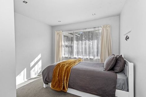 Photo of property in 20 Oriana Crescent, Hornby, Christchurch, 8042