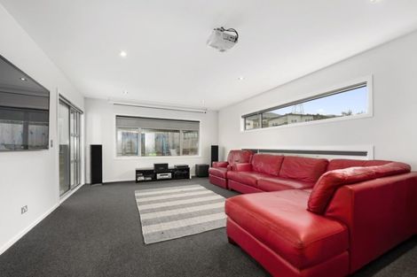 Photo of property in 21 Cosgrove Rise, Riverstone Terraces, Upper Hutt, 5018