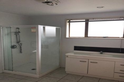 Photo of property in 319 Albany Highway, Rosedale, Auckland, 0632