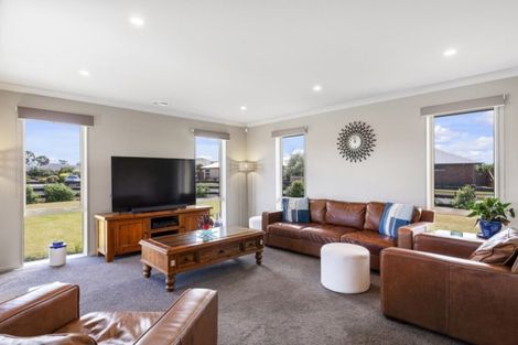 Photo of property in 2 Binyon Place, Rolleston, 7614