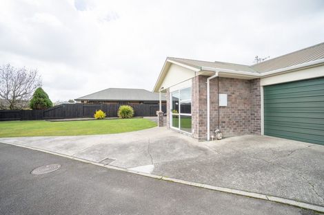 Photo of property in 31 Strachan Way, Highbury, Palmerston North, 4412