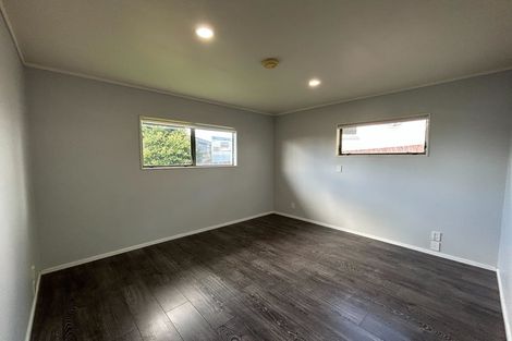 Photo of property in 2/101 Manuka Road, Bayview, Auckland, 0629