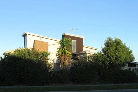 Photo of property in 47 Grand Drive, Orewa, 0931