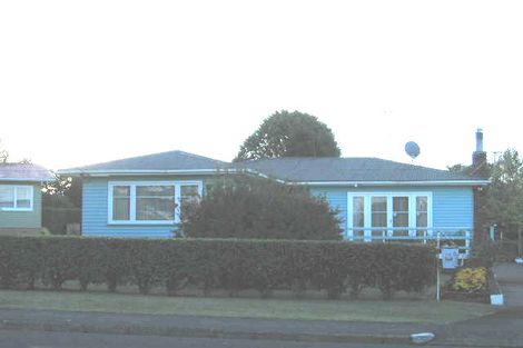 Photo of property in 38 Hepburn Road, Glendene, Auckland, 0602