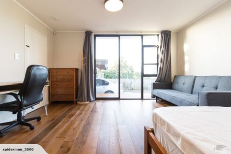 Photo of property in 51 Highland Park Drive, Highland Park, Auckland, 2010