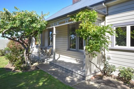 Photo of property in 1 Alison Crescent, Belleknowes, Dunedin, 9011