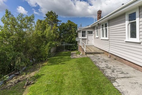 Photo of property in 18 Lachlan Avenue, North Dunedin, Dunedin, 9016