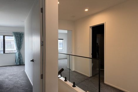 Photo of property in 5 Pilot Drive, Hobsonville, Auckland, 0616