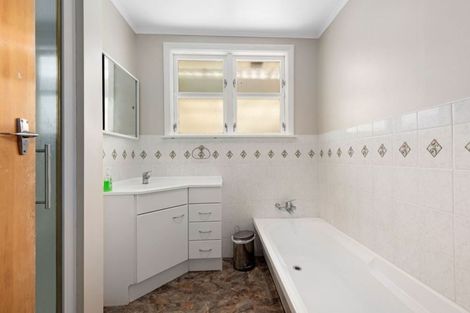 Photo of property in 13 Molloys Road, Te Marua, Upper Hutt, 5018