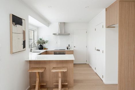 Photo of property in 17b Corinna Street, Welcome Bay, Tauranga, 3112