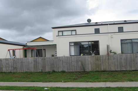 Photo of property in 6/4 Charlenne Close, Ranui, Auckland, 0612