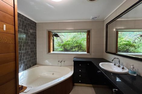 Photo of property in 70 Jack Paterson Road, Opaheke, Papakura, 2584