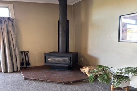 Photo of property in 1/12 Gradwell Place, Two Mile Bay, Taupo, 3330