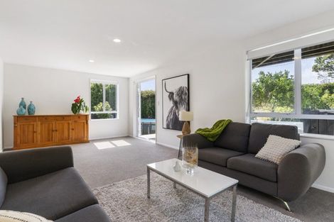 Photo of property in 19 Mayfair Crescent, Mairangi Bay, Auckland, 0630