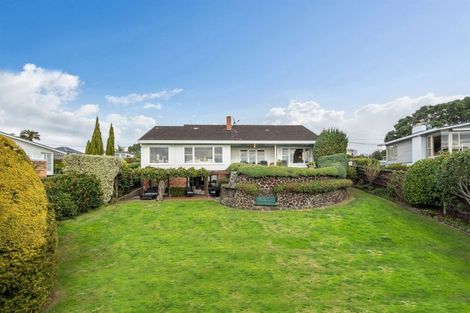 Photo of property in 26 Seacliffe Avenue, Belmont, Auckland, 0622