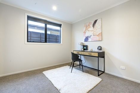 Photo of property in 23 Waruhia Crescent, Rototuna North, 3281