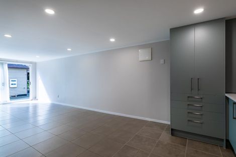 Photo of property in 22 Littlejohn Street, Hillsborough, Auckland, 1042