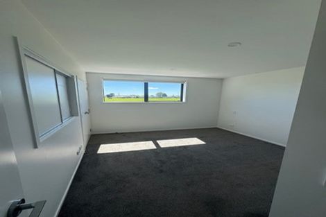 Photo of property in 9/87 Taikata Road, Te Atatu Peninsula, Auckland, 0610