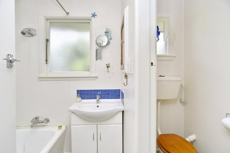 Photo of property in 30 Damien Place, Bromley, Christchurch, 8062