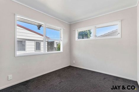 Photo of property in 4 Clutha Crescent, Clover Park, Auckland, 2023
