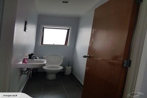 Photo of property in 2/10 Tiri View Place, Waiake, Auckland, 0630