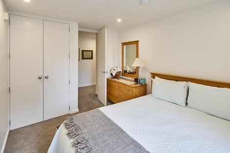 Photo of property in 5/318 Oriental Parade, Oriental Bay, Wellington, 6011