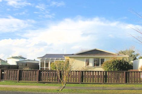 Photo of property in 50 Deanwell Avenue, Deanwell, Hamilton, 3206